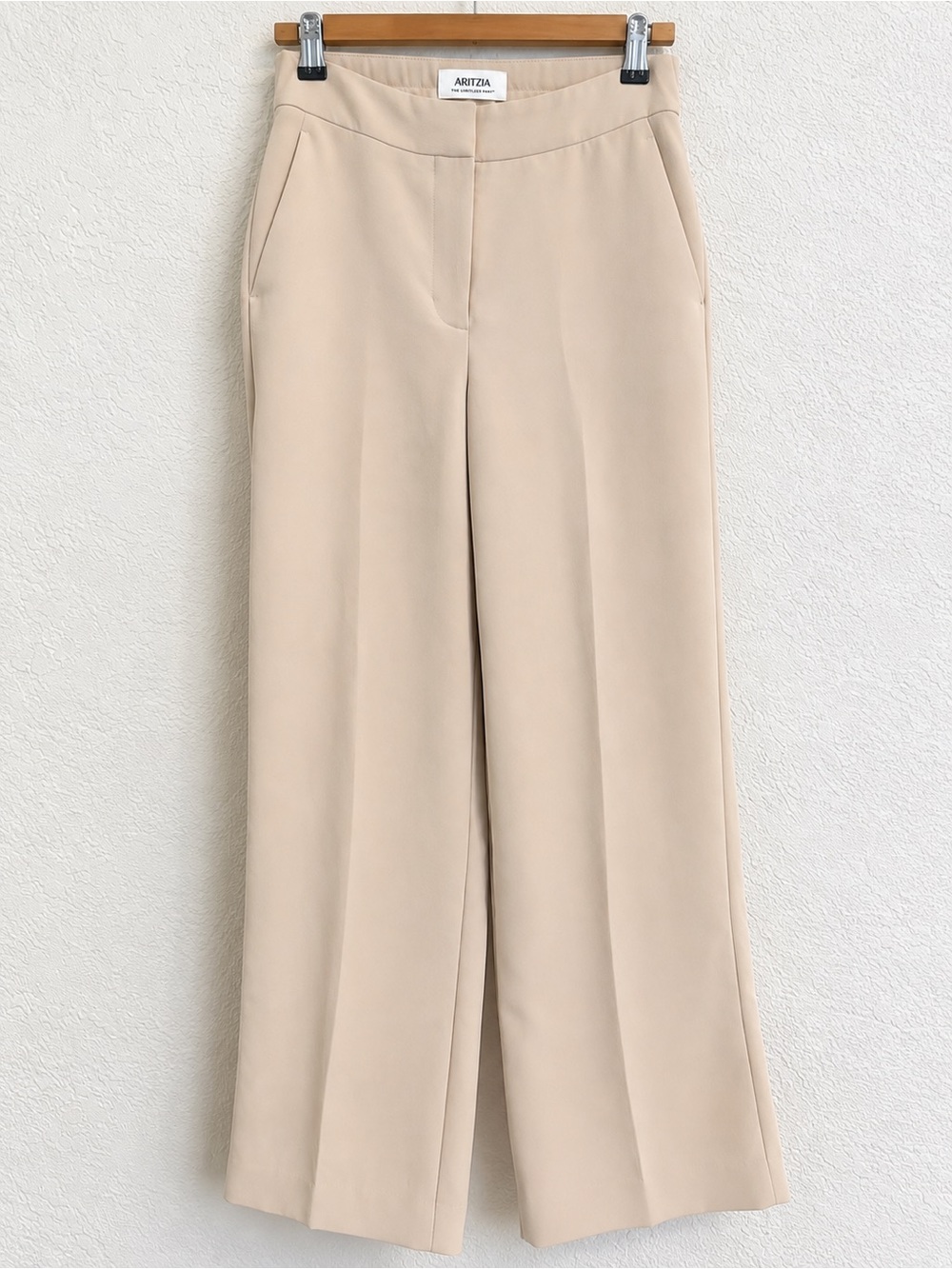 Aritzia The Limitless Pant - Marcona Beige 2s